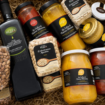 Prodotti biologici Fattorie Ruzza – olio EVO, passata, sott'oli, legumi e mieli dell'Irpinia in cesto regalo